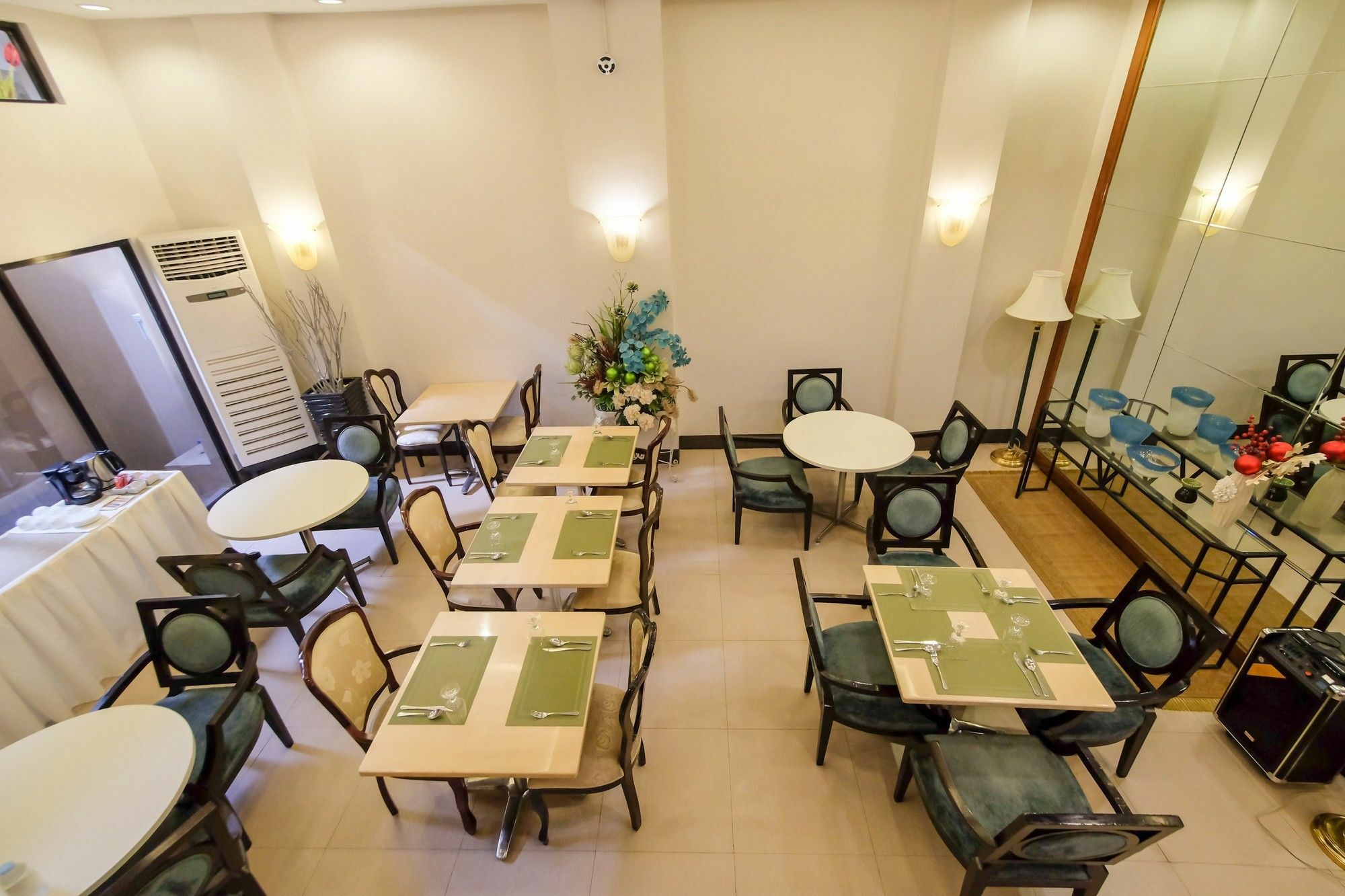 Zen Rooms Del Pilar Malate Manila Exterior foto